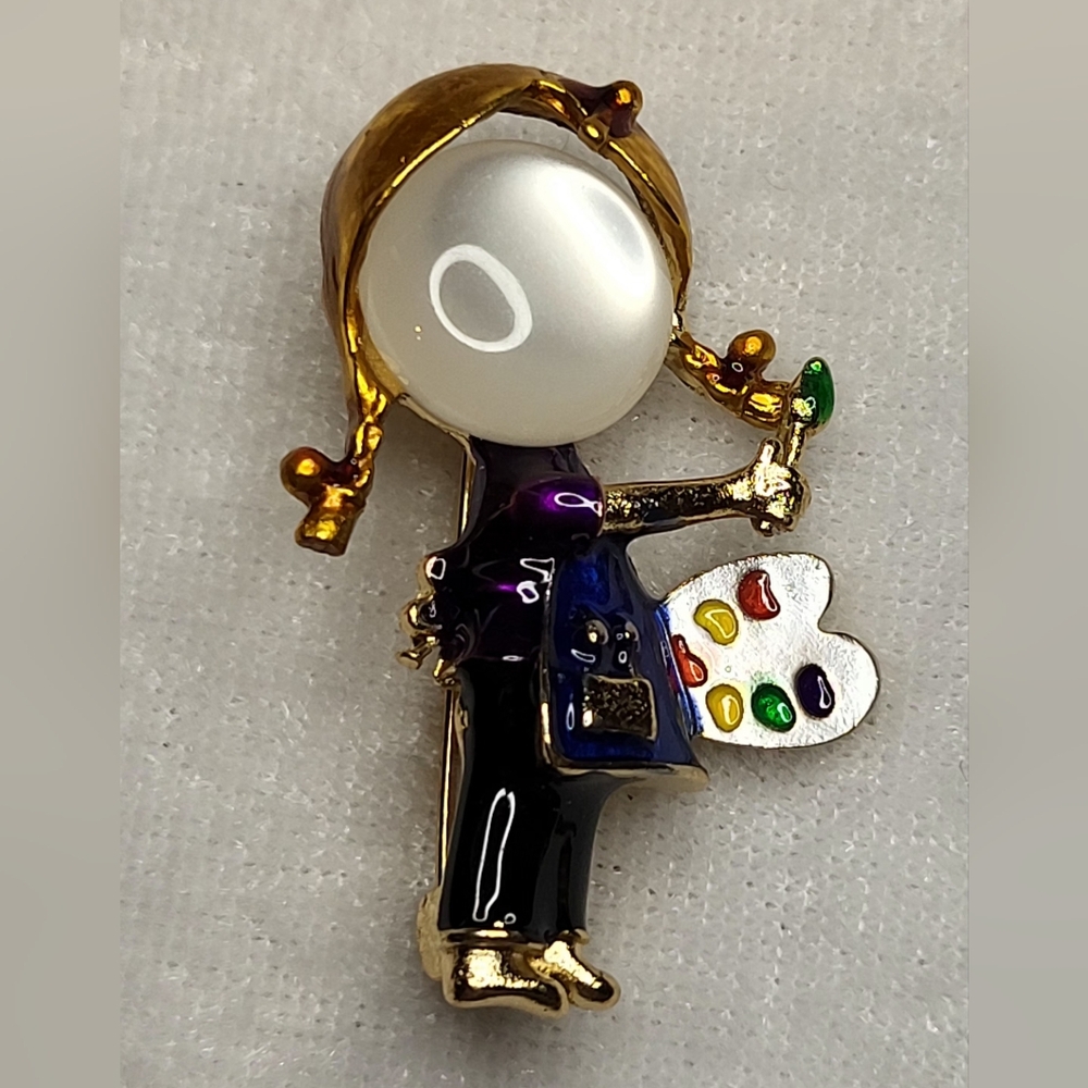 NEW Whimsical Artist Girl Brooch / Pin